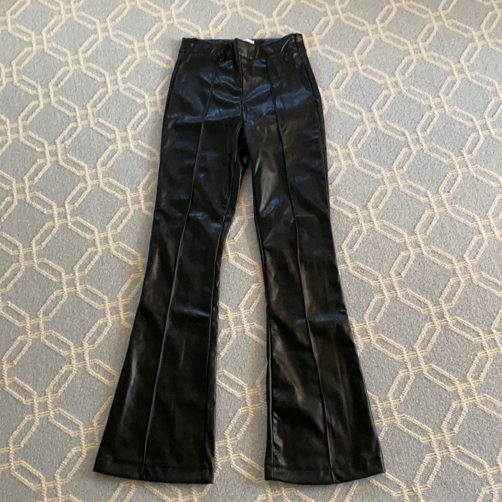LOVE these faux leather pants for the fall